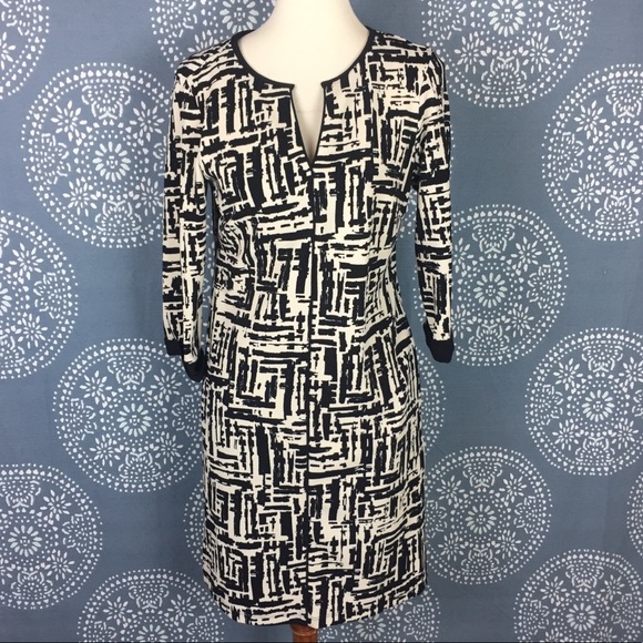 Gabby Skye Dresses & Skirts - Gabby Skye Black & White Sheath Dress